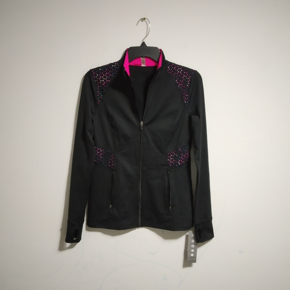 Ideology - Picture 4 of 6